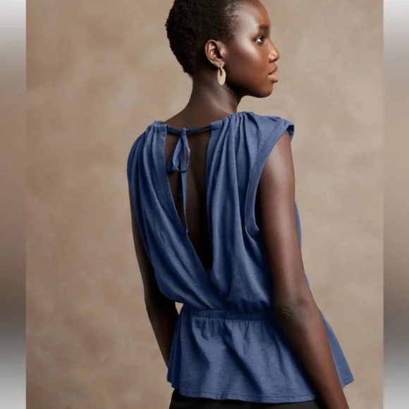 New BANANA REPUBLIC Size M Malibu Tie Back Slub Tank in Blue - Picture 2 of 5